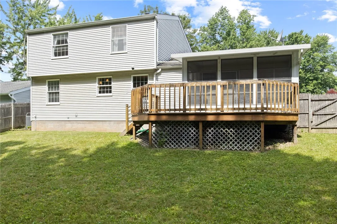 46 Meadowlark Drive, Penfield, New York 14526, Penfield, New York 14526, 3 Bedrooms Bedrooms, 9 Rooms Rooms,1 BathroomBathrooms,Residential,Closed,46 Meadowlark Drive, Penfield, New York 14526,R1621273
