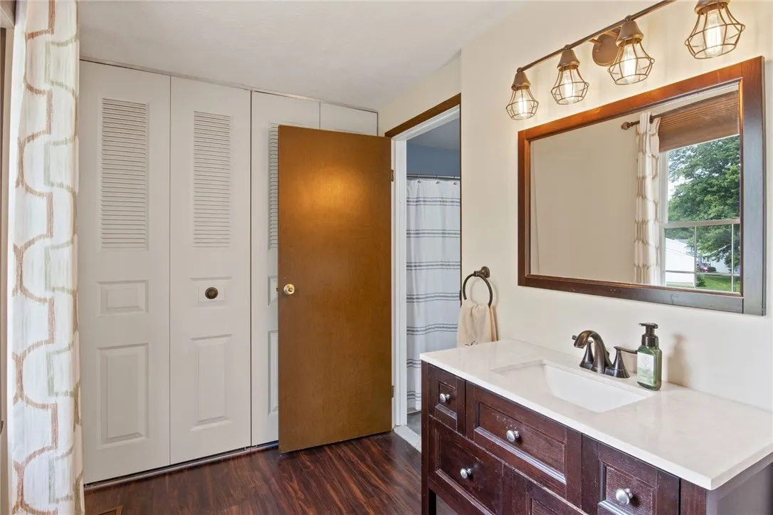 46 Meadowlark Drive, Penfield, New York 14526, Penfield, New York 14526, 3 Bedrooms Bedrooms, 9 Rooms Rooms,1 BathroomBathrooms,Residential,Closed,46 Meadowlark Drive, Penfield, New York 14526,R1621273