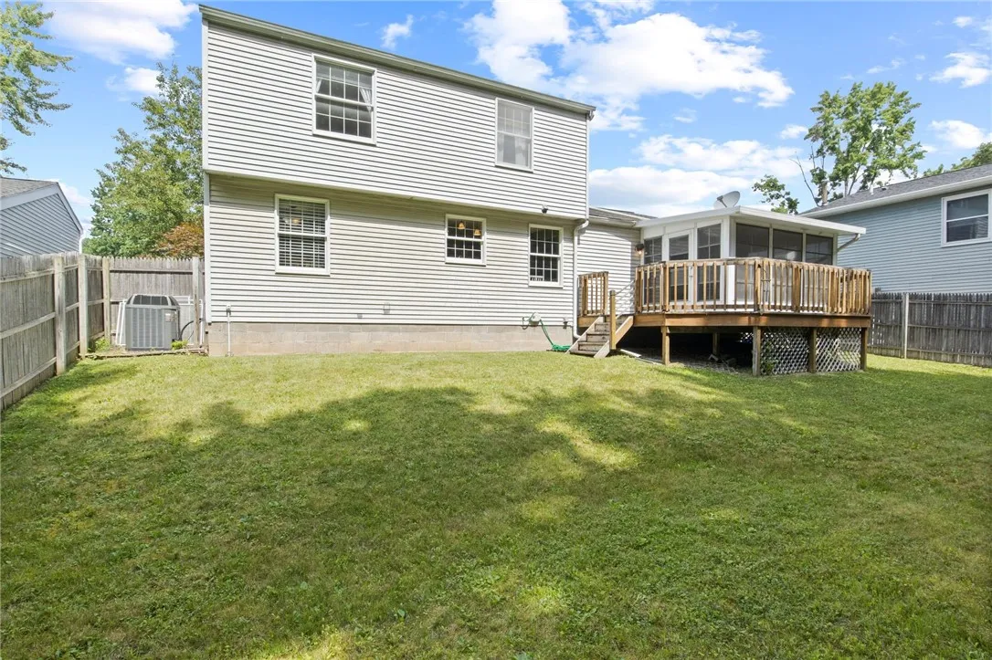 46 Meadowlark Drive, Penfield, New York 14526, Penfield, New York 14526, 3 Bedrooms Bedrooms, 9 Rooms Rooms,1 BathroomBathrooms,Residential,Closed,46 Meadowlark Drive, Penfield, New York 14526,R1621273