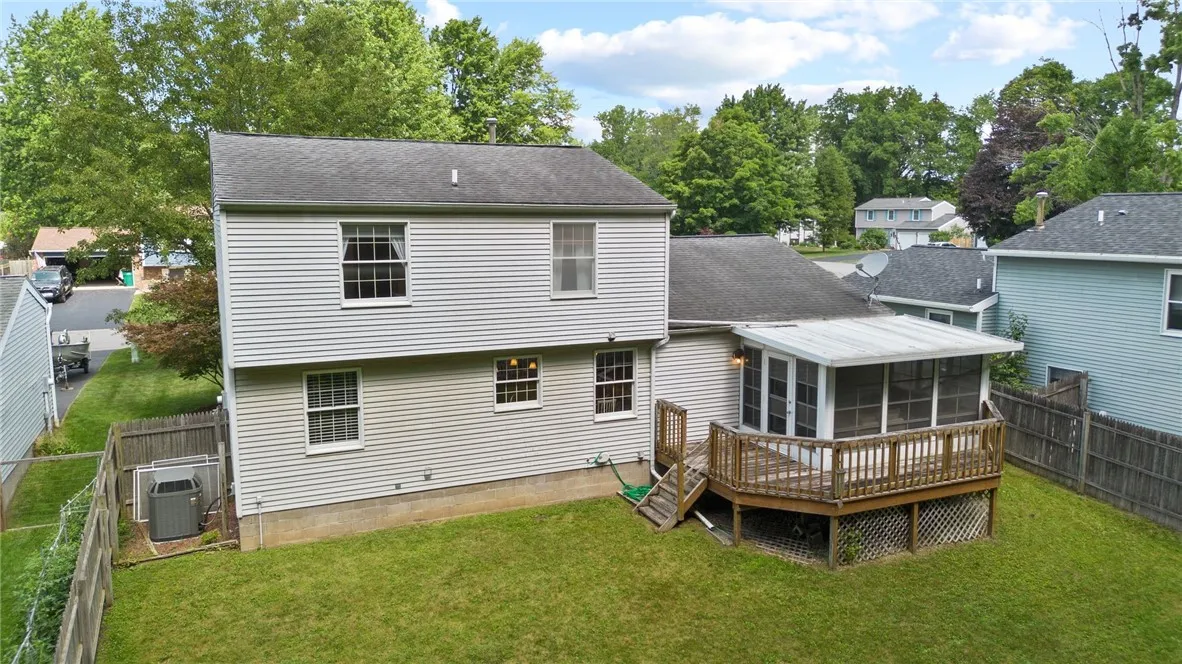 46 Meadowlark Drive, Penfield, New York 14526, Penfield, New York 14526, 3 Bedrooms Bedrooms, 9 Rooms Rooms,1 BathroomBathrooms,Residential,Closed,46 Meadowlark Drive, Penfield, New York 14526,R1621273