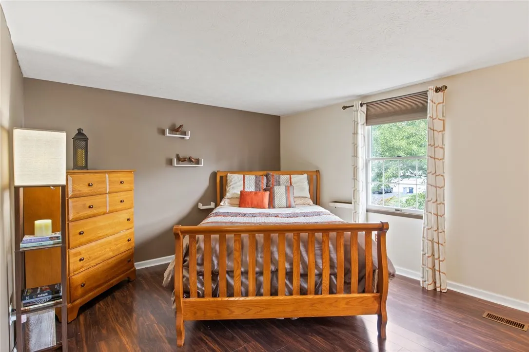 46 Meadowlark Drive, Penfield, New York 14526, Penfield, New York 14526, 3 Bedrooms Bedrooms, 9 Rooms Rooms,1 BathroomBathrooms,Residential,Closed,46 Meadowlark Drive, Penfield, New York 14526,R1621273