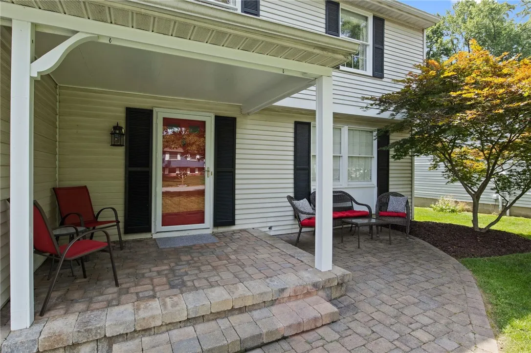 46 Meadowlark Drive, Penfield, New York 14526, Penfield, New York 14526, 3 Bedrooms Bedrooms, 9 Rooms Rooms,1 BathroomBathrooms,Residential,Closed,46 Meadowlark Drive, Penfield, New York 14526,R1621273