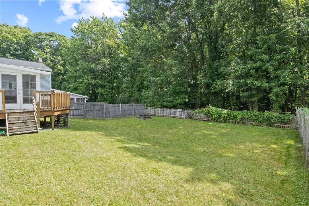 46 Meadowlark Drive, Penfield, New York 14526, Penfield, New York 14526, 3 Bedrooms Bedrooms, 9 Rooms Rooms,1 BathroomBathrooms,Residential,Closed,46 Meadowlark Drive, Penfield, New York 14526,R1621273