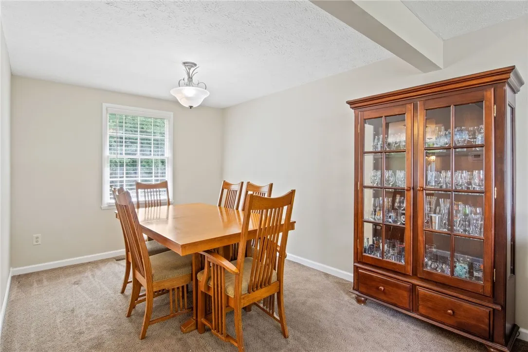 46 Meadowlark Drive, Penfield, New York 14526, Penfield, New York 14526, 3 Bedrooms Bedrooms, 9 Rooms Rooms,1 BathroomBathrooms,Residential,Closed,46 Meadowlark Drive, Penfield, New York 14526,R1621273