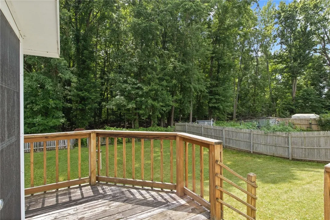 46 Meadowlark Drive, Penfield, New York 14526, Penfield, New York 14526, 3 Bedrooms Bedrooms, 9 Rooms Rooms,1 BathroomBathrooms,Residential,Closed,46 Meadowlark Drive, Penfield, New York 14526,R1621273
