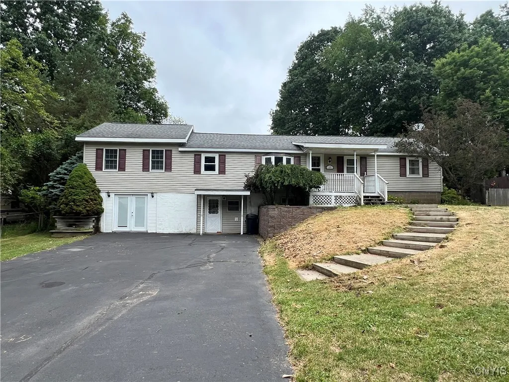 19 Beech Drive, Scriba, New York 13126, Scriba, New York 13126, 3 Bedrooms Bedrooms, 7 Rooms Rooms,1 BathroomBathrooms,Residential,For Sale,19 Beech Drive, Scriba, New York 13126,S1621024