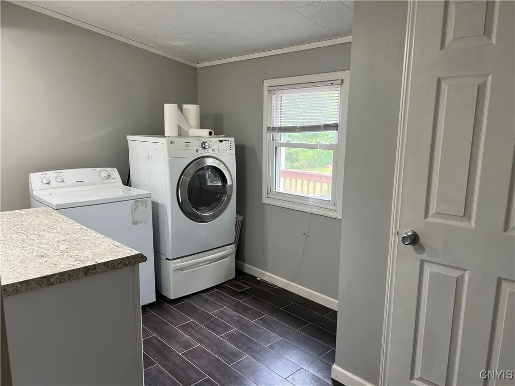 Laundry room on the 2nd Floor