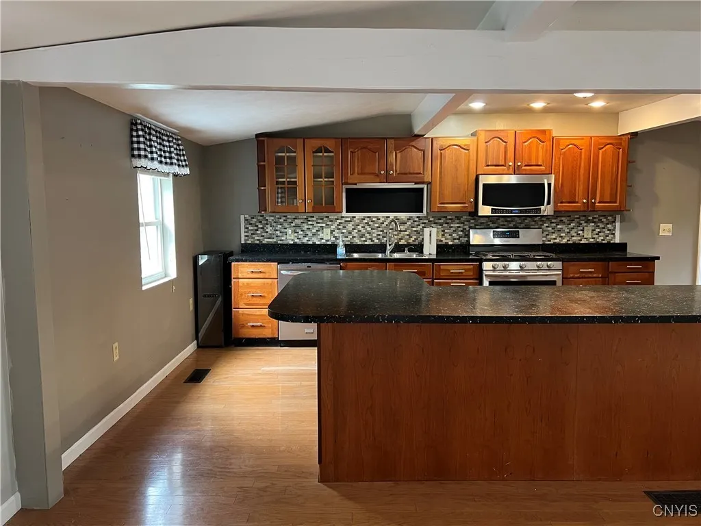 19 Beech Drive, Scriba, New York 13126, Scriba, New York 13126, 3 Bedrooms Bedrooms, 7 Rooms Rooms,1 BathroomBathrooms,Residential,For Sale,19 Beech Drive, Scriba, New York 13126,S1621024