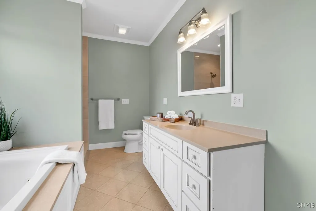 1889 East Lake Road, Spafford, New York 13152, Spafford, New York 13152, 4 Bedrooms Bedrooms, 20 Rooms Rooms,3 BathroomsBathrooms,Residential,For Sale,1889 East Lake Road, Spafford, New York 13152,S1621413
