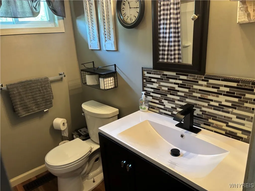 151 Avon Road, Tonawanda, New York 14150, Tonawanda, New York 14150, 3 Bedrooms Bedrooms, 7 Rooms Rooms,1 BathroomBathrooms,Residential,For Sale,151 Avon Road, Tonawanda, New York 14150,B1621282