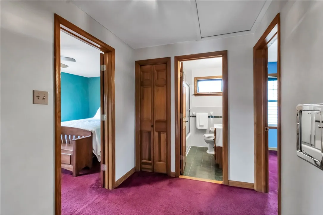 2ND FLOOR LANDING