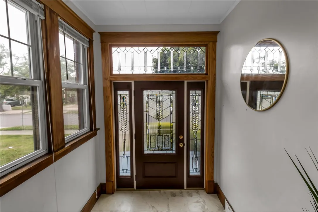 FOYER