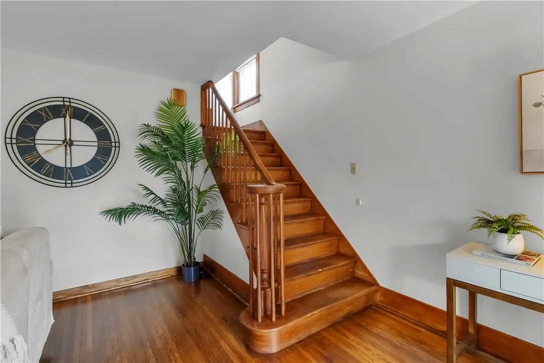 STAIRS TO 2ND FLOOR
