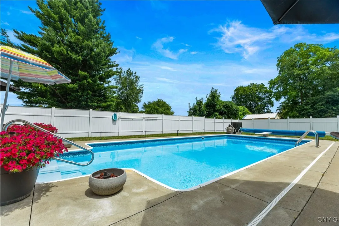 102 West Rand Street, German Flatts, New York 1335, German Flatts, New York 13357, 3 Bedrooms Bedrooms, 7 Rooms Rooms,1 BathroomBathrooms,Residential,Closed,102 West Rand Street, German Flatts, New York 1335,0,S1621581