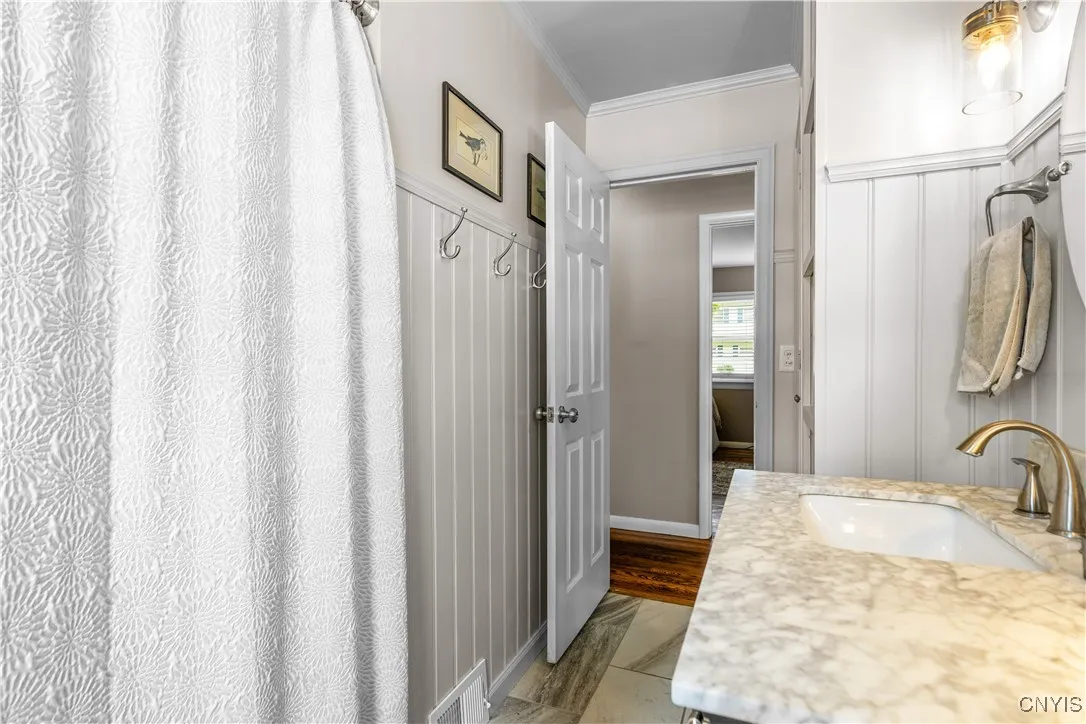 102 West Rand Street, German Flatts, New York 1335, German Flatts, New York 13357, 3 Bedrooms Bedrooms, 7 Rooms Rooms,1 BathroomBathrooms,Residential,Closed,102 West Rand Street, German Flatts, New York 1335,0,S1621581