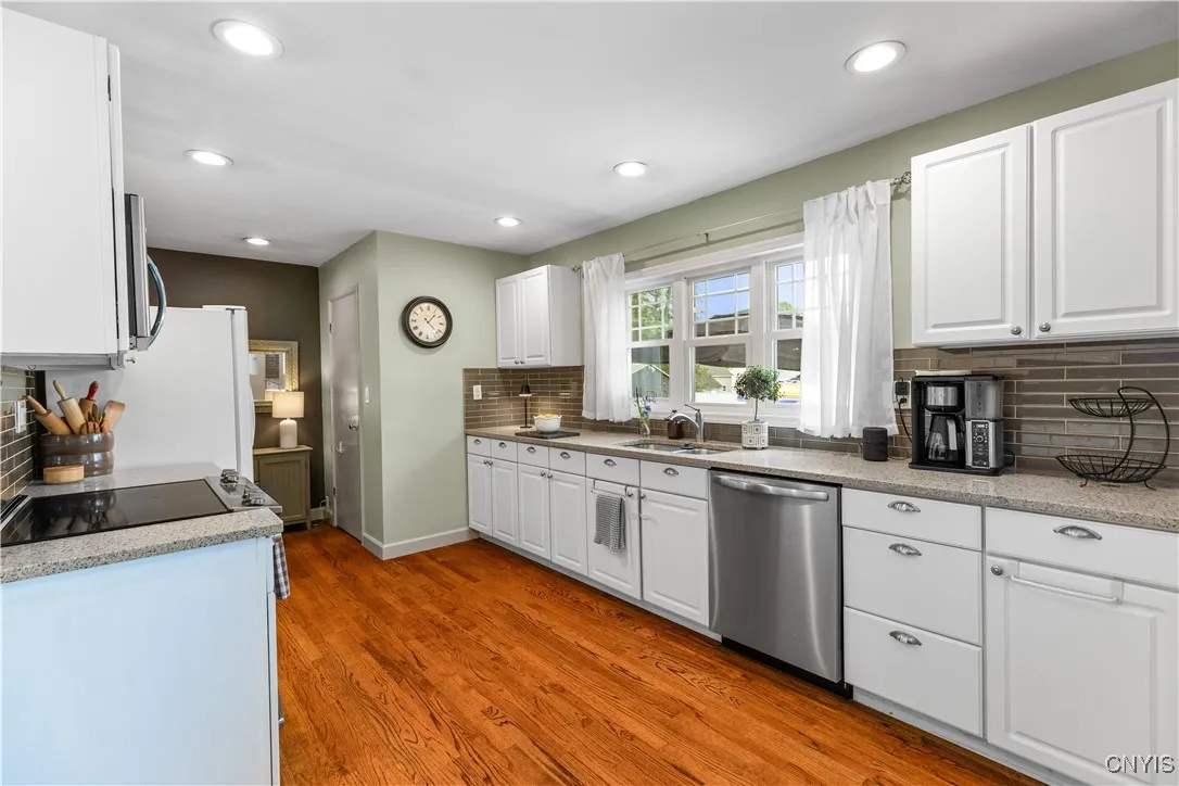 102 West Rand Street, German Flatts, New York 1335, German Flatts, New York 13357, 3 Bedrooms Bedrooms, 7 Rooms Rooms,1 BathroomBathrooms,Residential,Closed,102 West Rand Street, German Flatts, New York 1335,0,S1621581