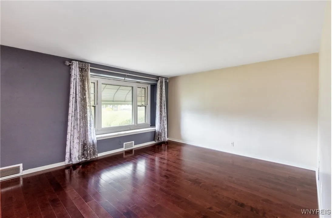 70 Gail Avenue, Buffalo, New York 14215, Buffalo, New York 14215, 4 Bedrooms Bedrooms, 8 Rooms Rooms,1 BathroomBathrooms,Residential,For Sale,70 Gail Avenue, Buffalo, New York 14215,B1621109