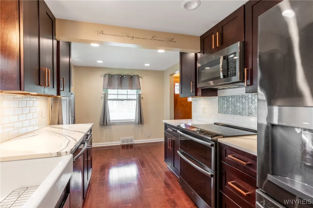 70 Gail Avenue, Buffalo, New York 14215, Buffalo, New York 14215, 4 Bedrooms Bedrooms, 8 Rooms Rooms,1 BathroomBathrooms,Residential,For Sale,70 Gail Avenue, Buffalo, New York 14215,B1621109