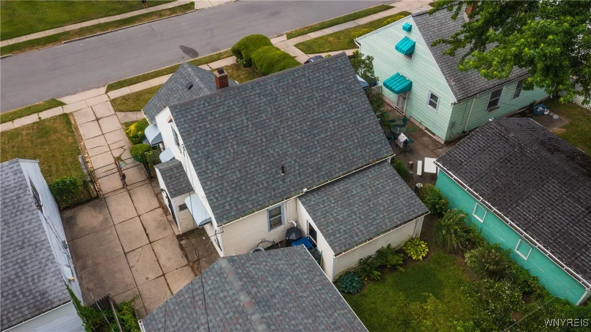 70 Gail Avenue, Buffalo, New York 14215, Buffalo, New York 14215, 4 Bedrooms Bedrooms, 8 Rooms Rooms,1 BathroomBathrooms,Residential,For Sale,70 Gail Avenue, Buffalo, New York 14215,B1621109