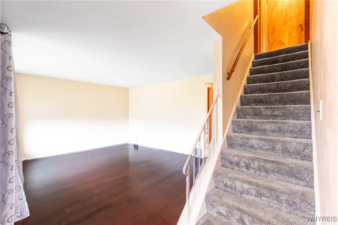 70 Gail Avenue, Buffalo, New York 14215, Buffalo, New York 14215, 4 Bedrooms Bedrooms, 8 Rooms Rooms,1 BathroomBathrooms,Residential,For Sale,70 Gail Avenue, Buffalo, New York 14215,B1621109