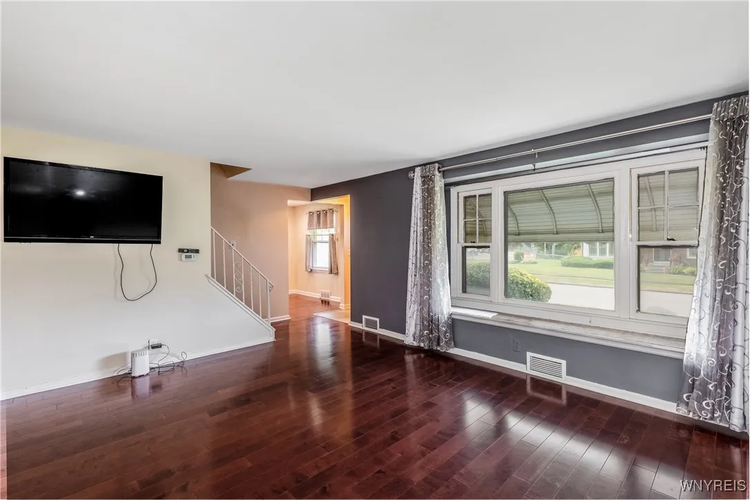 70 Gail Avenue, Buffalo, New York 14215, Buffalo, New York 14215, 4 Bedrooms Bedrooms, 8 Rooms Rooms,1 BathroomBathrooms,Residential,For Sale,70 Gail Avenue, Buffalo, New York 14215,B1621109