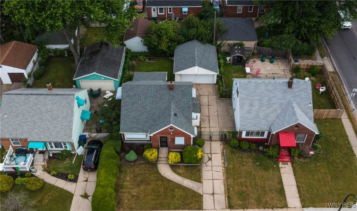70 Gail Avenue, Buffalo, New York 14215, Buffalo, New York 14215, 4 Bedrooms Bedrooms, 8 Rooms Rooms,1 BathroomBathrooms,Residential,For Sale,70 Gail Avenue, Buffalo, New York 14215,B1621109