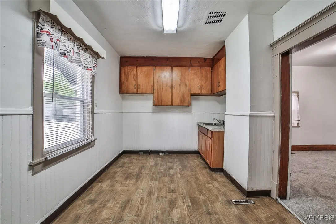 316 Wyoming Avenue, Buffalo, New York 14215, Buffalo, New York 14215, 3 Bedrooms Bedrooms, 7 Rooms Rooms,1 BathroomBathrooms,Residential,For Sale,316 Wyoming Avenue, Buffalo, New York 14215,B1621374