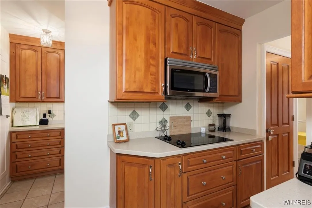 83 Bryant #7ab, Buffalo, New York 14209, Buffalo, New York 14209, 2 Bedrooms Bedrooms, 5 Rooms Rooms,2 BathroomsBathrooms,Residential,For Sale,83 Bryant #7ab, Buffalo, New York 14209,B1621331