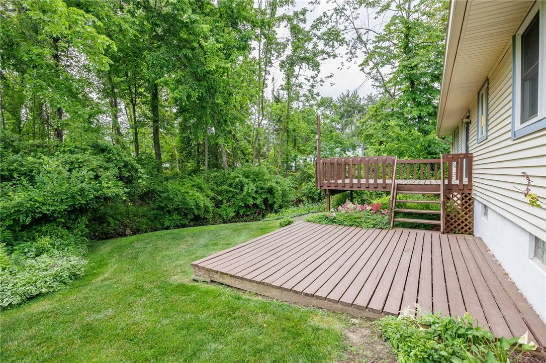 668 Willow Lane, Webster, New York 14580, Webster, New York 14580, 3 Bedrooms Bedrooms, 6 Rooms Rooms,2 BathroomsBathrooms,Residential,For Sale,668 Willow Lane, Webster, New York 14580,R1621269