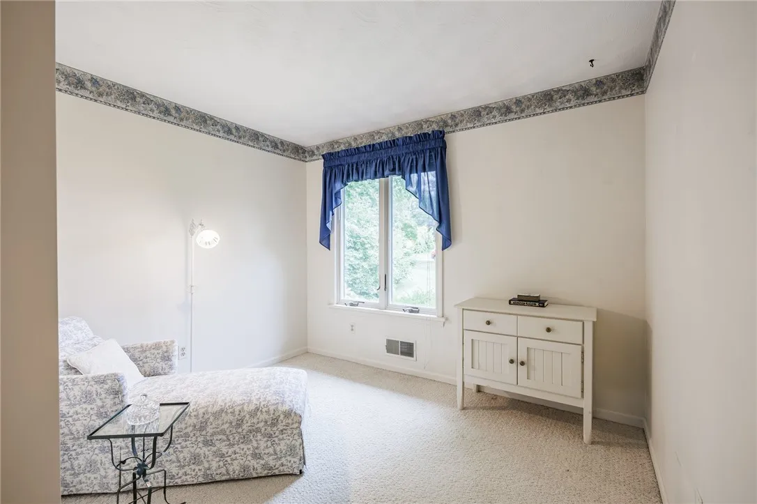 668 Willow Lane, Webster, New York 14580, Webster, New York 14580, 3 Bedrooms Bedrooms, 6 Rooms Rooms,2 BathroomsBathrooms,Residential,For Sale,668 Willow Lane, Webster, New York 14580,R1621269