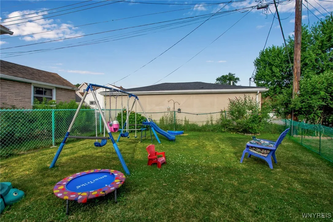 280 Currier Avenue, Cheektowaga, New York 14212, Cheektowaga, New York 14212, 2 Bedrooms Bedrooms, 5 Rooms Rooms,1 BathroomBathrooms,Residential,For Sale,280 Currier Avenue, Cheektowaga, New York 14212,B1620338