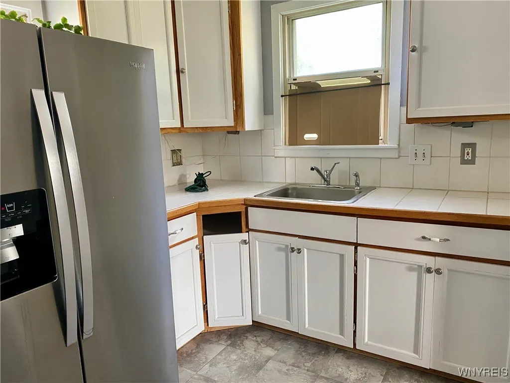93 Jackson Avenue, Lackawanna, New York 14218, Lackawanna, New York 14218, 2 Bedrooms Bedrooms, 5 Rooms Rooms,1 BathroomBathrooms,Residential,For Sale,93 Jackson Avenue, Lackawanna, New York 14218,B1621614