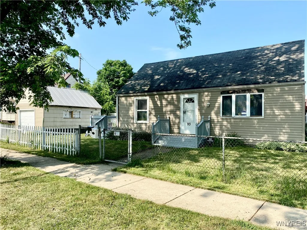 93 Jackson Avenue, Lackawanna, New York 14218, Lackawanna, New York 14218, 2 Bedrooms Bedrooms, 5 Rooms Rooms,1 BathroomBathrooms,Residential,For Sale,93 Jackson Avenue, Lackawanna, New York 14218,B1621614