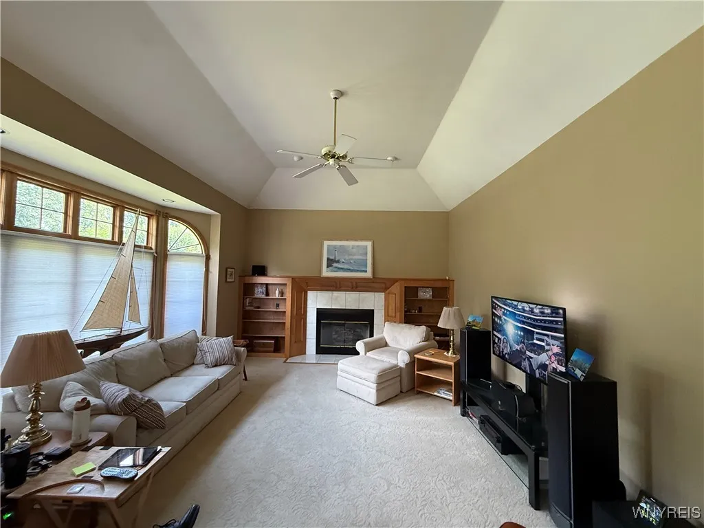 26 Forestglen Circle, Amherst, New York 14221, Amherst, New York 14221, 4 Bedrooms Bedrooms, 9 Rooms Rooms,2 BathroomsBathrooms,Residential,For Sale,26 Forestglen Circle, Amherst, New York 14221,B1621645