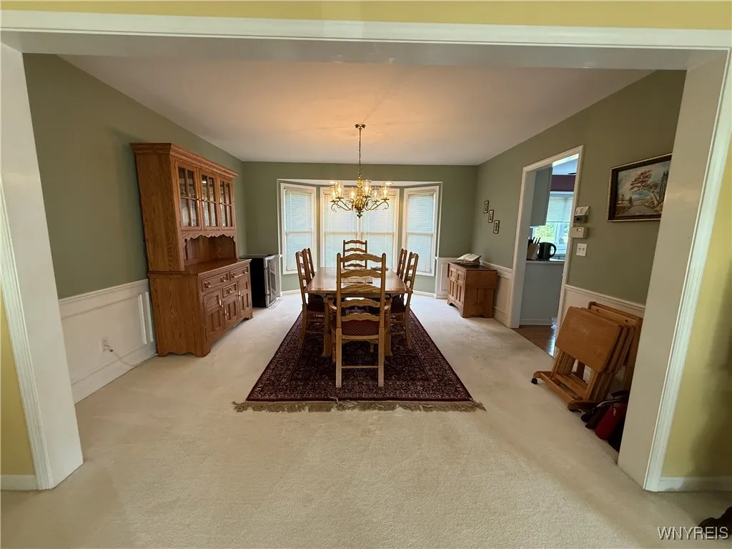 26 Forestglen Circle, Amherst, New York 14221, Amherst, New York 14221, 4 Bedrooms Bedrooms, 9 Rooms Rooms,2 BathroomsBathrooms,Residential,For Sale,26 Forestglen Circle, Amherst, New York 14221,B1621645