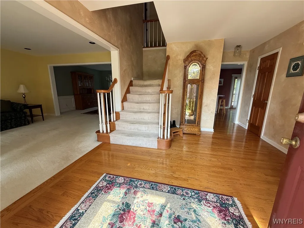 26 Forestglen Circle, Amherst, New York 14221, Amherst, New York 14221, 4 Bedrooms Bedrooms, 9 Rooms Rooms,2 BathroomsBathrooms,Residential,For Sale,26 Forestglen Circle, Amherst, New York 14221,B1621645