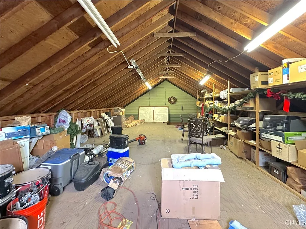 Garage (Attic)