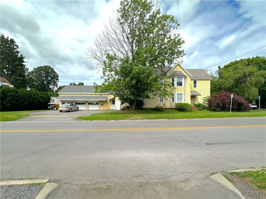Greenman Ave