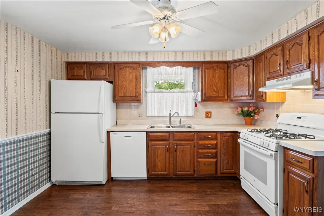 357 Forbes Avenue, Tonawanda, New York 14150, Tonawanda, New York 14150, 3 Bedrooms Bedrooms, 5 Rooms Rooms,1 BathroomBathrooms,Residential,For Sale,357 Forbes Avenue, Tonawanda, New York 14150,B1621630