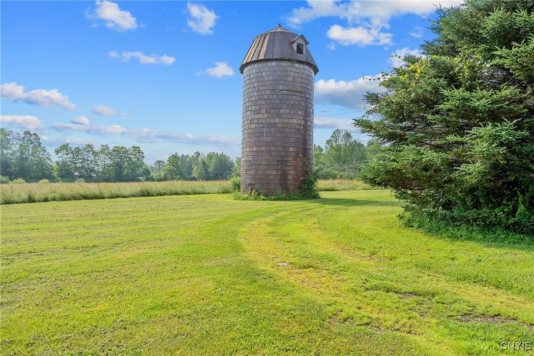 POCELAIN SILO......IMAGINE THE POTENTIAL