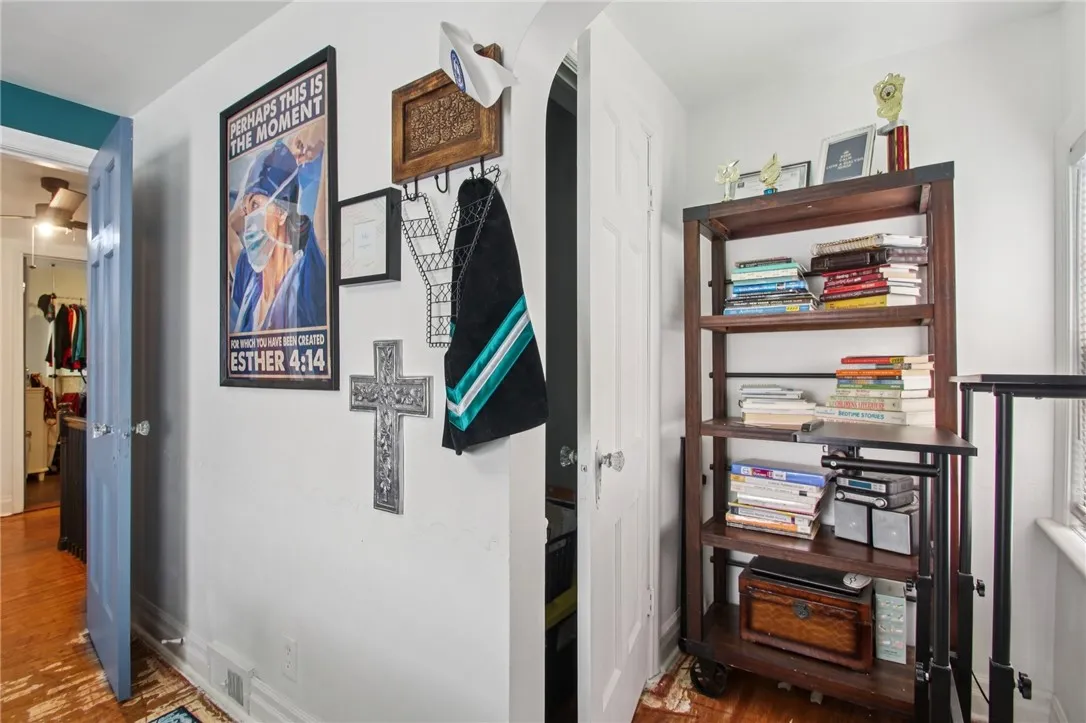 38 Kiniry Drive, Irondequoit, New York 14609, Irondequoit, New York 14609, 4 Bedrooms Bedrooms, 7 Rooms Rooms,1 BathroomBathrooms,Residential,For Sale,38 Kiniry Drive, Irondequoit, New York 14609,R1620812
