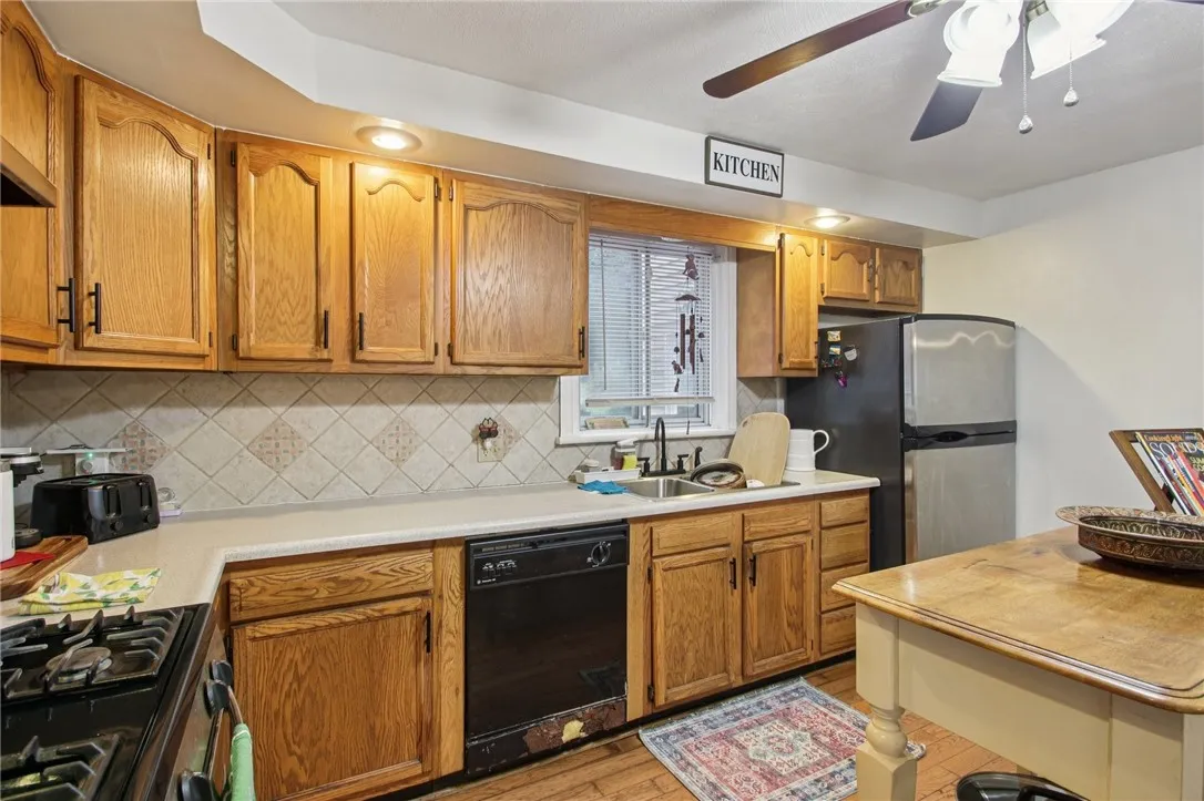 38 Kiniry Drive, Irondequoit, New York 14609, Irondequoit, New York 14609, 4 Bedrooms Bedrooms, 7 Rooms Rooms,1 BathroomBathrooms,Residential,For Sale,38 Kiniry Drive, Irondequoit, New York 14609,R1620812