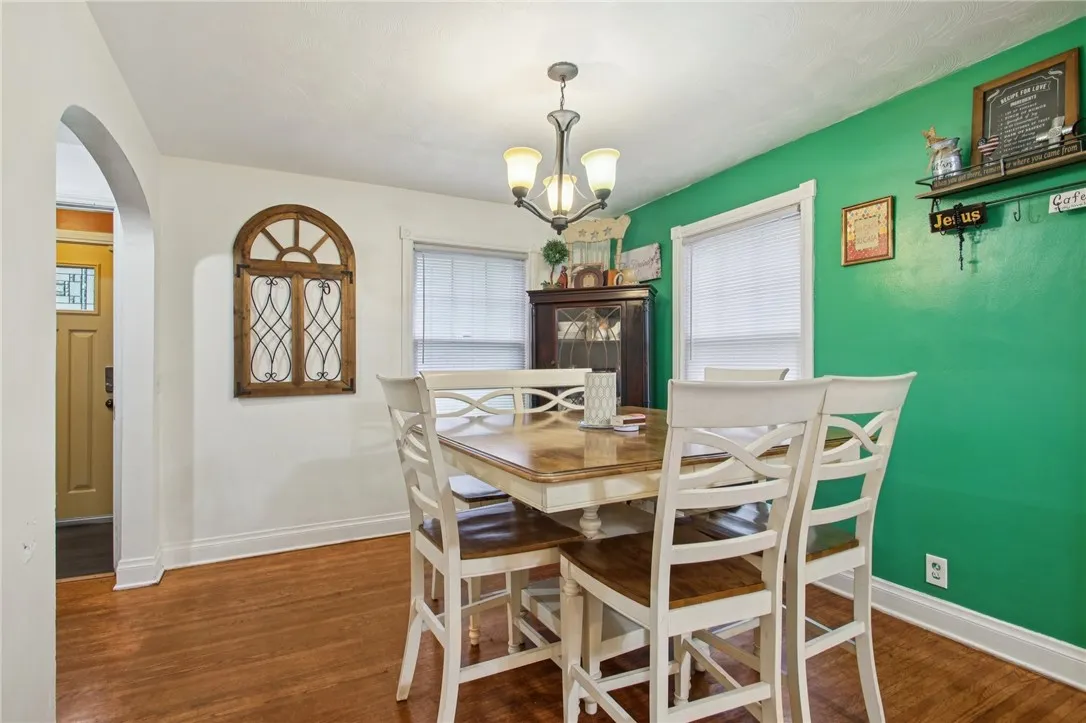 38 Kiniry Drive, Irondequoit, New York 14609, Irondequoit, New York 14609, 4 Bedrooms Bedrooms, 7 Rooms Rooms,1 BathroomBathrooms,Residential,For Sale,38 Kiniry Drive, Irondequoit, New York 14609,R1620812