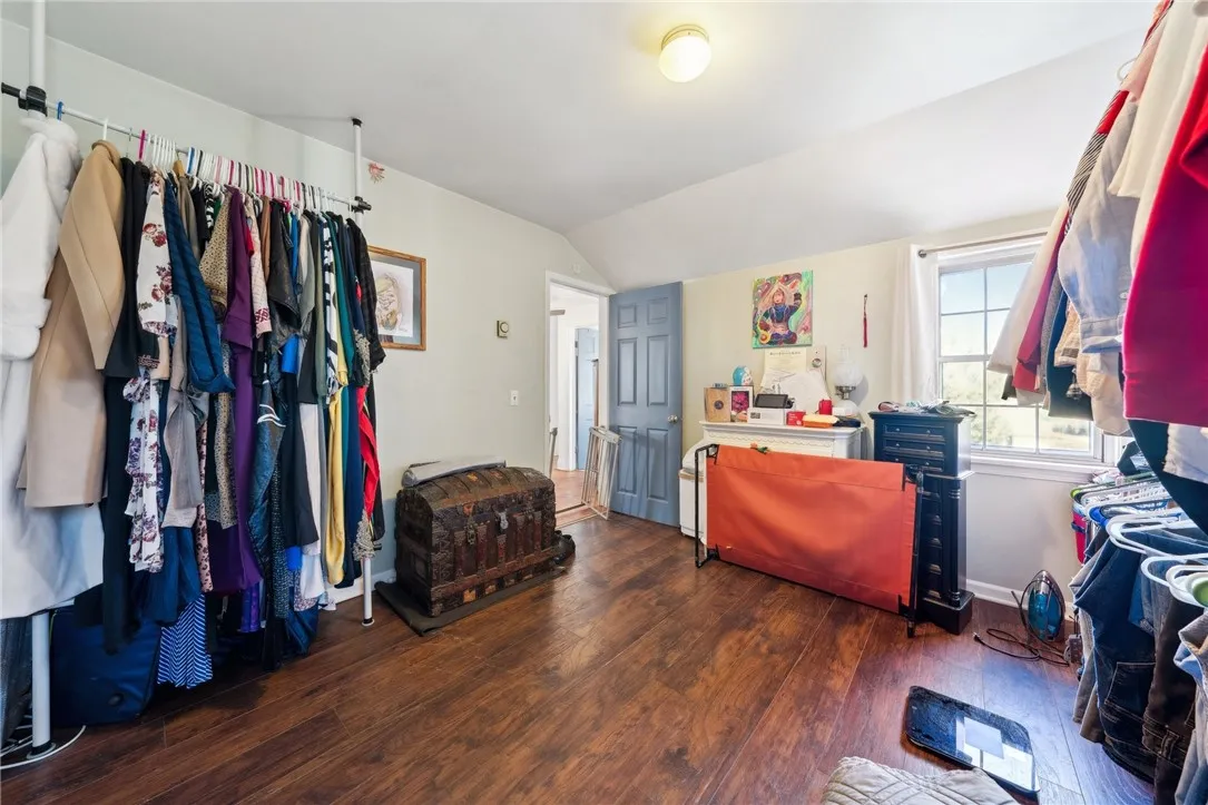 38 Kiniry Drive, Irondequoit, New York 14609, Irondequoit, New York 14609, 4 Bedrooms Bedrooms, 7 Rooms Rooms,1 BathroomBathrooms,Residential,For Sale,38 Kiniry Drive, Irondequoit, New York 14609,R1620812
