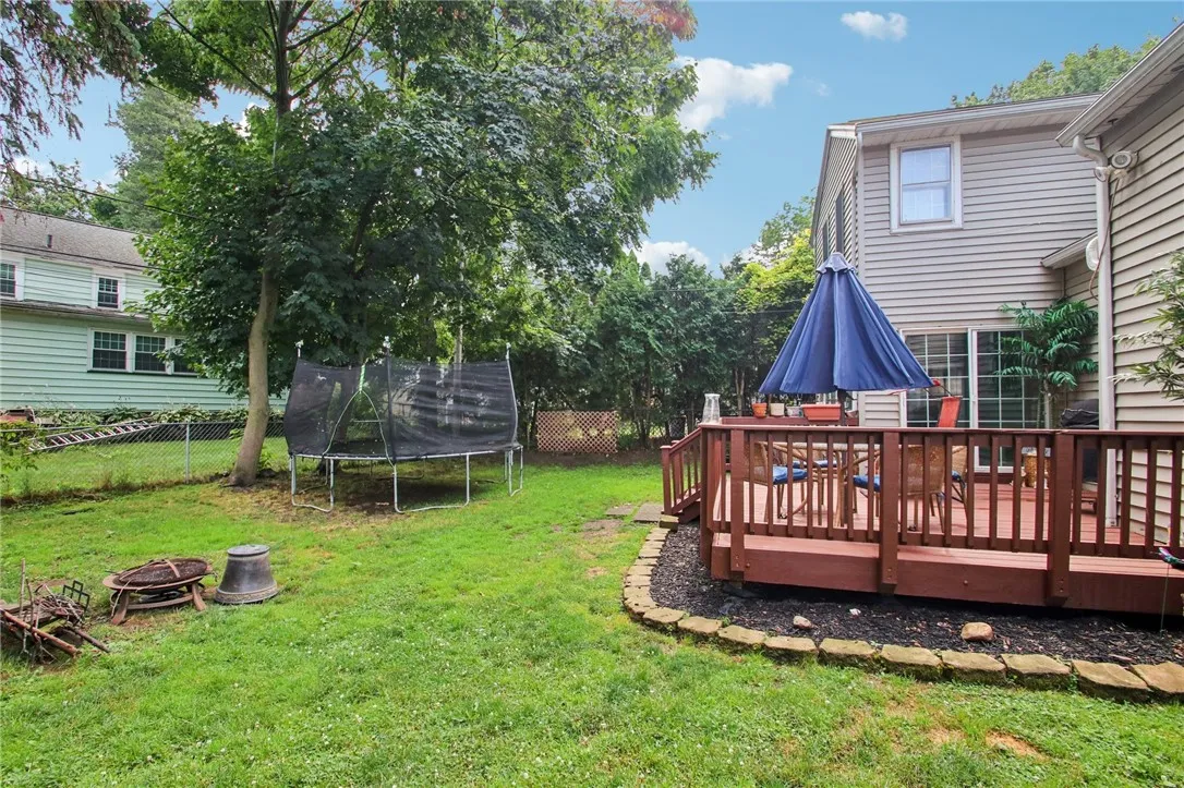 38 Kiniry Drive, Irondequoit, New York 14609, Irondequoit, New York 14609, 4 Bedrooms Bedrooms, 7 Rooms Rooms,1 BathroomBathrooms,Residential,For Sale,38 Kiniry Drive, Irondequoit, New York 14609,R1620812