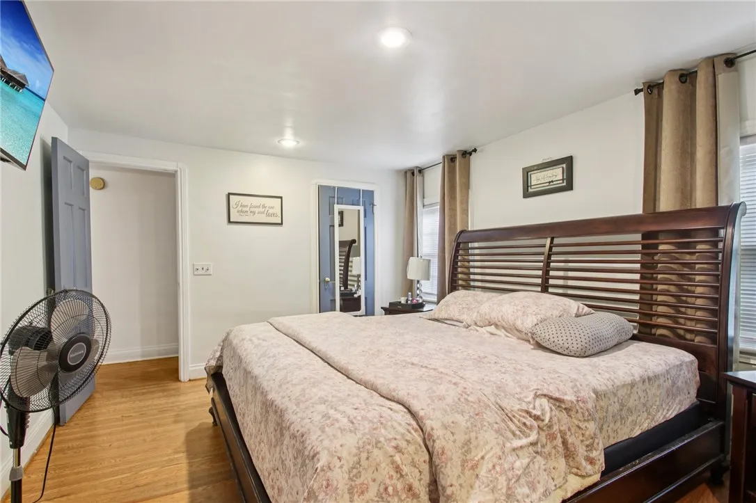 38 Kiniry Drive, Irondequoit, New York 14609, Irondequoit, New York 14609, 4 Bedrooms Bedrooms, 7 Rooms Rooms,1 BathroomBathrooms,Residential,For Sale,38 Kiniry Drive, Irondequoit, New York 14609,R1620812