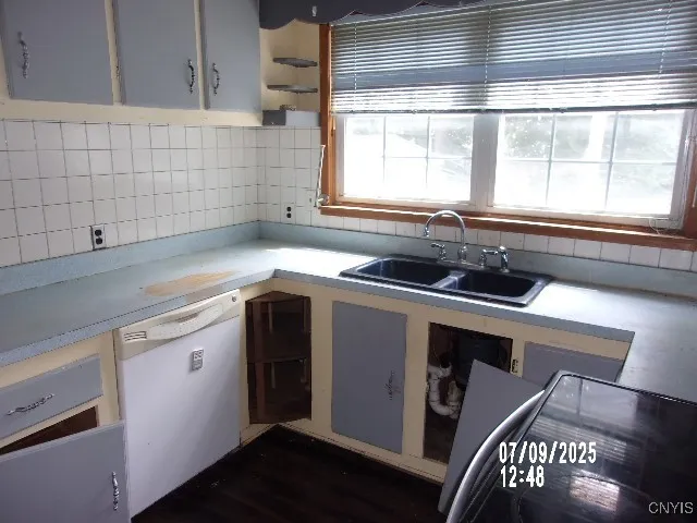20 North 4th Avenue, German Flatts, New York 13357, German Flatts, New York 13357, 4 Bedrooms Bedrooms, ,2 BathroomsBathrooms,Residential,For Sale,20 North 4th Avenue, German Flatts, New York 13357,S1621673