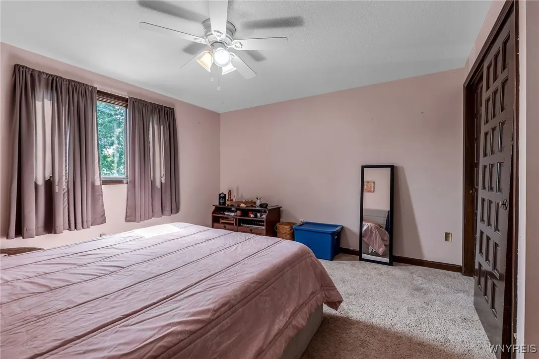 112 Creekview Drive, West Seneca, New York 14224, West Seneca, New York 14224, 5 Bedrooms Bedrooms, 11 Rooms Rooms,2 BathroomsBathrooms,Residential,For Sale,112 Creekview Drive, West Seneca, New York 14224,B1620750