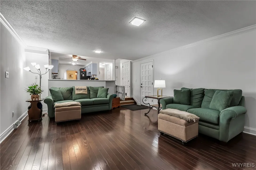 112 Creekview Drive, West Seneca, New York 14224, West Seneca, New York 14224, 5 Bedrooms Bedrooms, 11 Rooms Rooms,2 BathroomsBathrooms,Residential,For Sale,112 Creekview Drive, West Seneca, New York 14224,B1620750