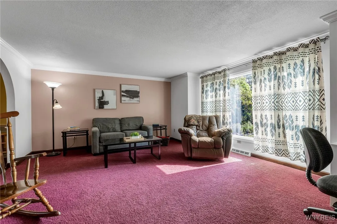 112 Creekview Drive, West Seneca, New York 14224, West Seneca, New York 14224, 5 Bedrooms Bedrooms, 11 Rooms Rooms,2 BathroomsBathrooms,Residential,For Sale,112 Creekview Drive, West Seneca, New York 14224,B1620750